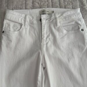 NWOT Hidden White Denim Jeans 25